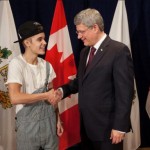 Justin Bieber vs. Premier Kanady